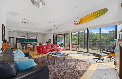 Venus Bay House | Closest house to beach in Venus Bay. Pet friendly. Free Wifi.