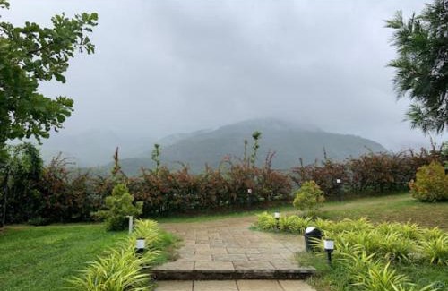 Mananthavady Bed & Breakfast | Clouds View Nature Resort