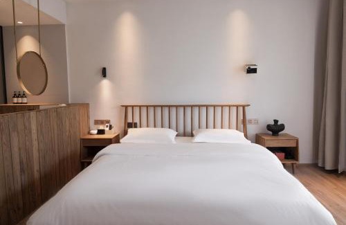 Yongding House | Cloudspire Haven-Cliffside Coffee-Beautiful Sunrise