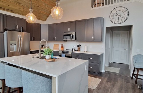 Alpine Lake House | Clover House at Alpine Lake with pool access.