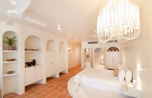 Port Douglas Apartment | Club Tropical Resort - Newly renovated Studio Apartments