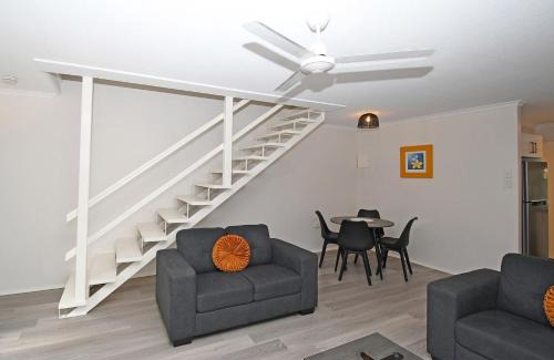 Torquay House | Coast Spacious Two Bedroom 1 Bathroom Apartment