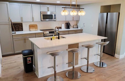 Killarney Shores To The Gulf House | Coastal Breeze Retreat