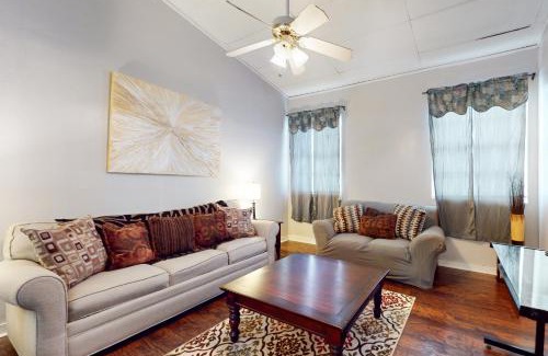 Ingleside House | Coastal Charm Cottage