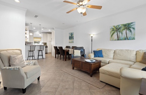 Long Beach Condo | Coastal Escape - 2BR First-Floor Condo Steps from the Beach and Events