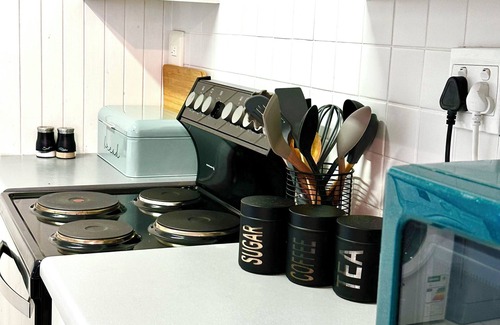 Swakopmund Apartment | Coastal Living at Its Finest: Stylish 3-Bedroom Apartment in the City Centre