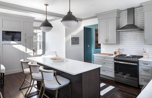 Fifth Ward House | Coastal Victorian