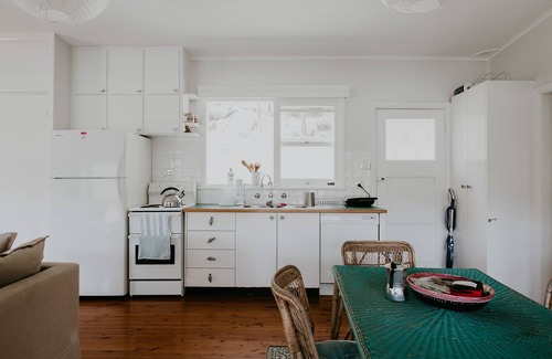 Coasters Retreat House | Coasters, waterfront nature retreat
