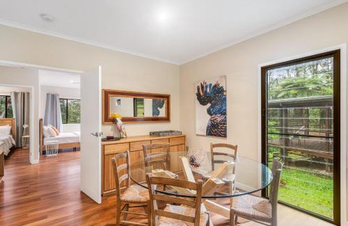 North Maleny House | Cockatoo Hideaway- Cabin