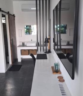 Basdiot Hotel | Coco del Rey
