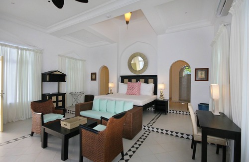 Serrekunda Resort | Coco Ocean Resort & Spa