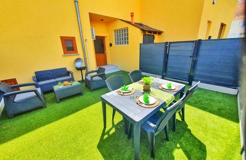 Holtzwihr Apartment | COCOON SPA-4 Pers-Jacuzzi-Parking-Jardin-Clim-Colmar