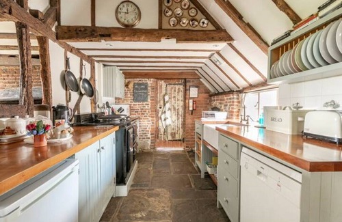 Stone in Oxney Cottage | Coldharbour Cottage on a farm with fabulous views