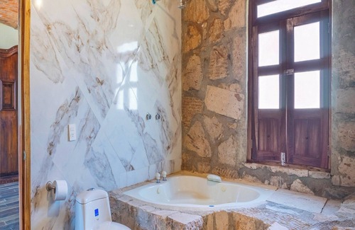 Tequila Hotel | Collection O Hotel Monte Agave