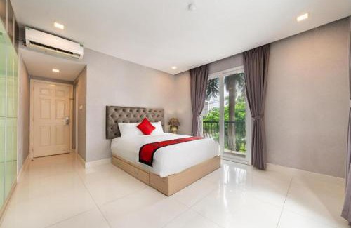 Phu My Hung Hotel | Collection O Sunshine Garden Hotel - Near SECC