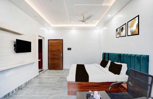 Varanasi Hotel | Collection O Tisaura