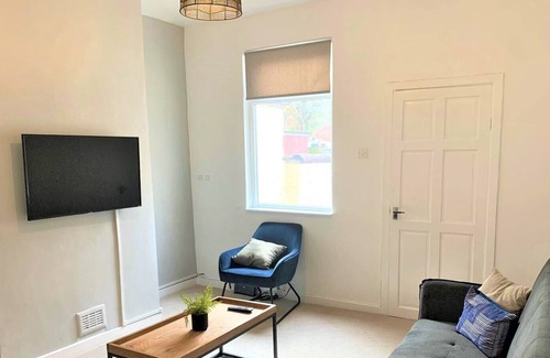 Newcastle-Under-Lyme House | Colliery House by YourStays