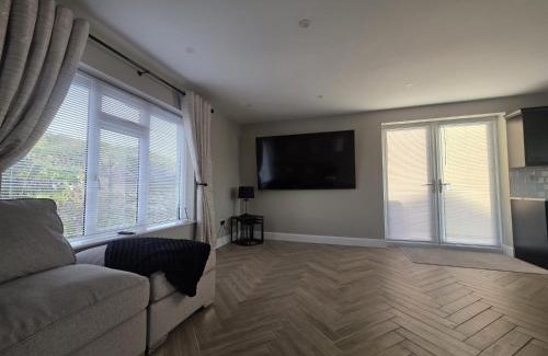 Collooney House | Collooney - House - Sleeps 6 - Parking
