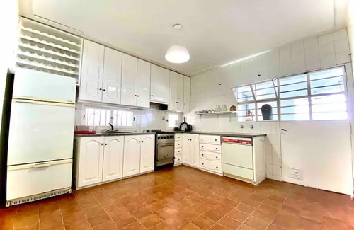 Mendoza City Center House | Colonial House in Mendoza! | 12 People
