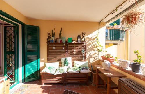 Vittorio Emanuele Apartment | COLORED HOUSE UNTIL 7 PEOPLE ABOVE SqPLEBISCITO