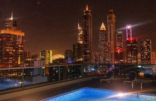 Al Satwa Apartment | ColorN Apartament 5 min Sheik Zayed Road, Future Museum, view Burj Khalifa and Downtown and 5 min car to the beach!!