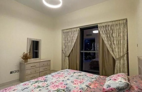 Al Satwa Apartment | ColorN Apartament 5 min Sheik Zayed Road, Future Museum, view Burj Khalifa and Downtown and 5 min car to the beach!!