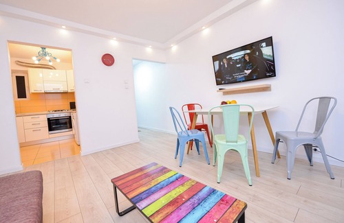 Bucharest City-Centre Apartment | Colors Apartment - Cismigiu Gardens