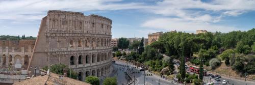 Celio Apartment | Colosseo Luxe Apartment in the center of Rome