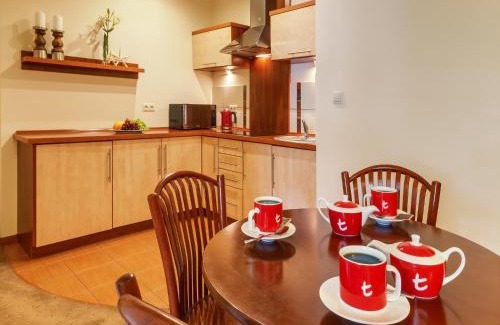 Rowy Resort | Columbus Rowy