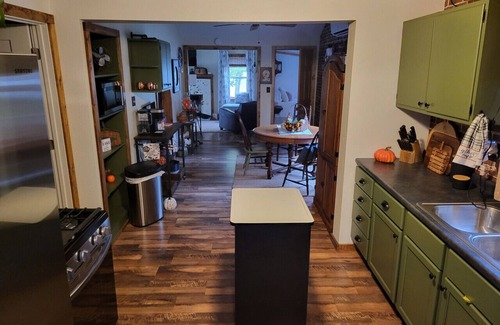 Mattoon House | Come and experience a Slice of Paradise in Mattoon, Illinois