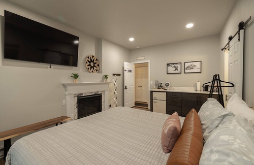 Winter Park Hotel | Come experience The Fox Room at Winter Park's only luxury boutique hotel!