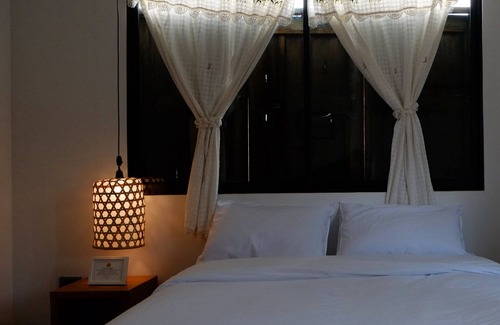 Uthai Thani House | Comeneetee Uthai