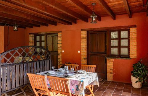 Llenin House | Comeya