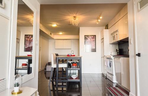 CityPlace Apartment | Comfort Iceboat Suites Lakeview & Free Parking