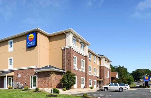 Thornhill Hotel | Comfort Inn & Suites Orange - Montpelier