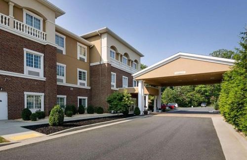 Thornhill Hotel | Comfort Inn & Suites Orange - Montpelier