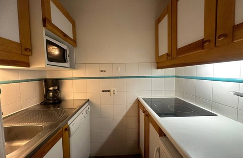 Macot-la-Plagne Apartment | Comfortable 2-room apartment · Near slopes · Balcony, Pool