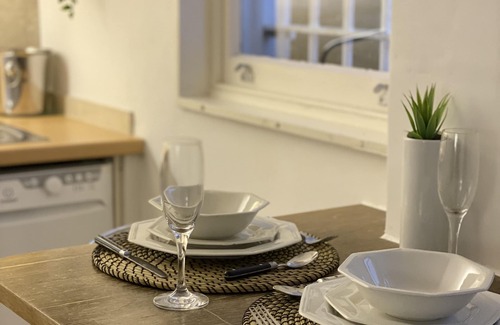 Royal Borough of Kensington and Chelsea House | Comfortable apartment in Kensington