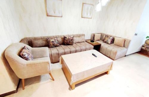 SOUR JDID Apartment | Comfortable Apartment with Balcony and City View