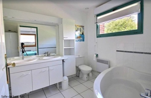 Hardelot-Plage Villa | Comfortable detached villa 900m from the beach.