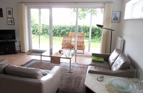 Nieby House | Comfortable holiday home with sauna, fireplace and sea view, 150 m to the beach