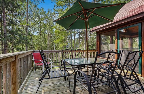 Hayward Cabin | Comfortable lake home with sandy beach and private dock on LCO Lake