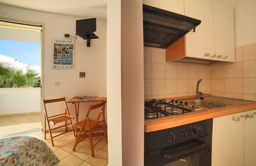 Torre Mozza Apartment | Comfortable mini studio 2 places with garden 100 from the beach and the center