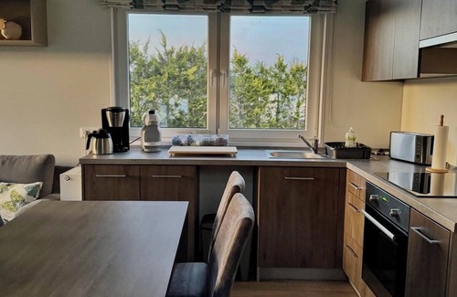 Mitwitz House | Comfortable mobile home with large terrace and private parking space.