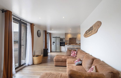 Formigueres Apartment | Comfortable Mountain Stay in Formiguères: 4Bedrooms, 9Min from the Ski Resort with Private Terrace !