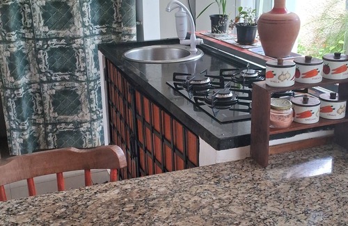 Abrantes Condo | Comfortable room with air conditioning, minibar, exclusive bathroom, 700m from the beach