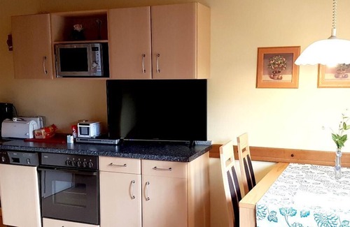 Habischried Apartment | Comfortable vacation apartment with 2 separate bedrooms for up to 4 people