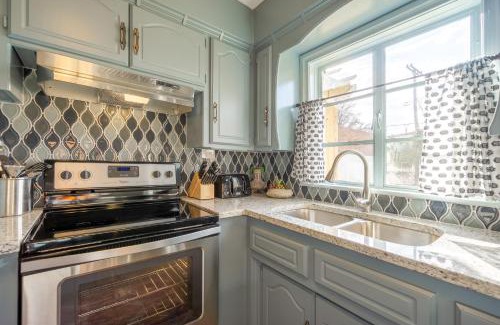 Central Oklahoma City House | Comfy Colonial - up to 15 ppl 5 mins to Plaza District or State Fair