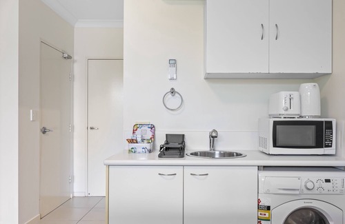 Marcoola Apartment | Comfy Studio Apartment in Marcoola Beach