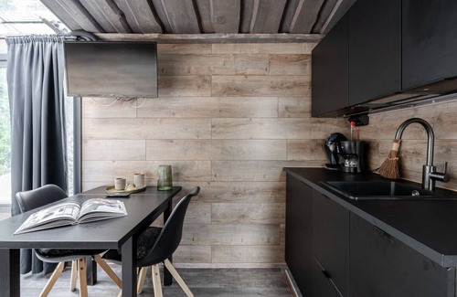 Kuusa Cabin | Comfy Suite with Terrace and Lake Views